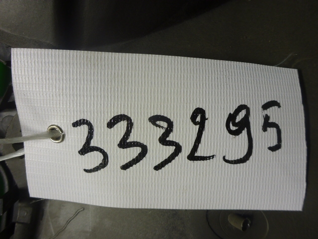 Обшивка двери передней правой