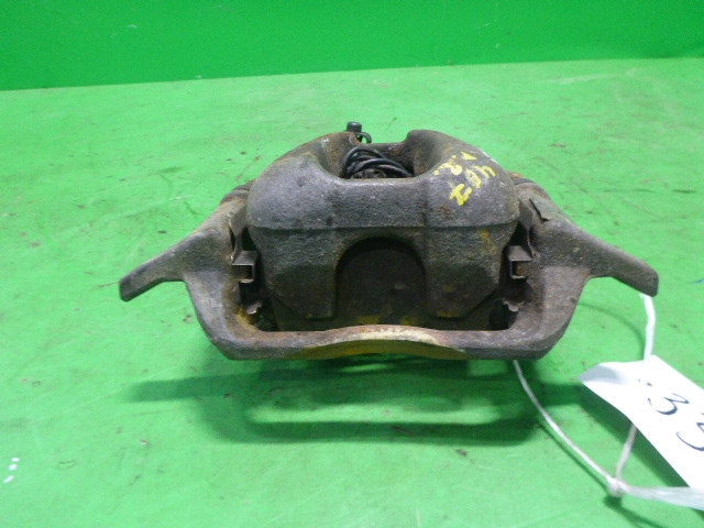 Суппорт передний правый