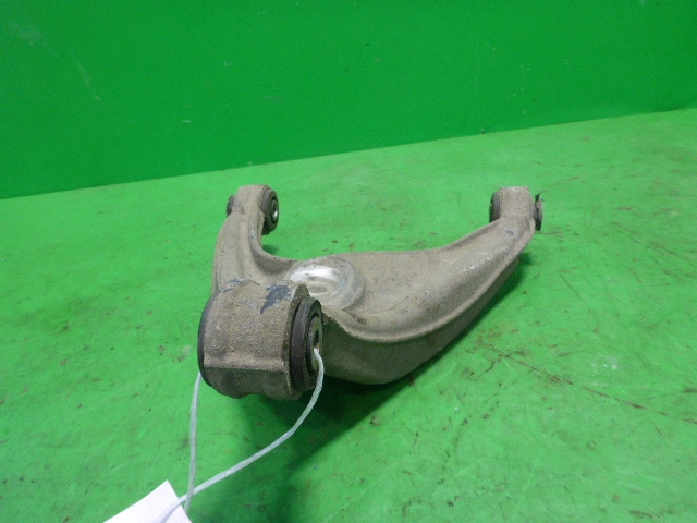 Рычаг задний верхний