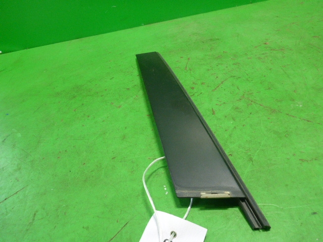 Накладка двери задней правой