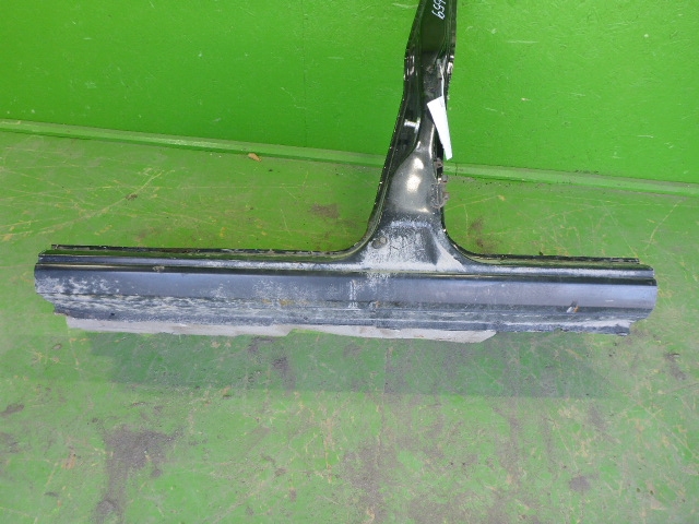 Порог со стойкой левый