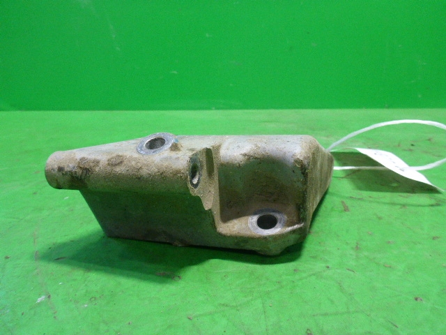 Кронштейн генератора