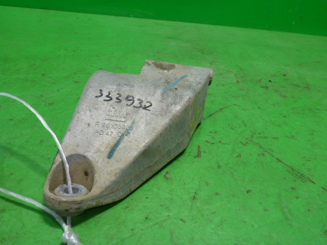 Кронштейн генератора