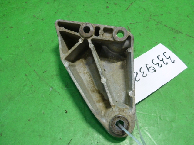 Кронштейн генератора