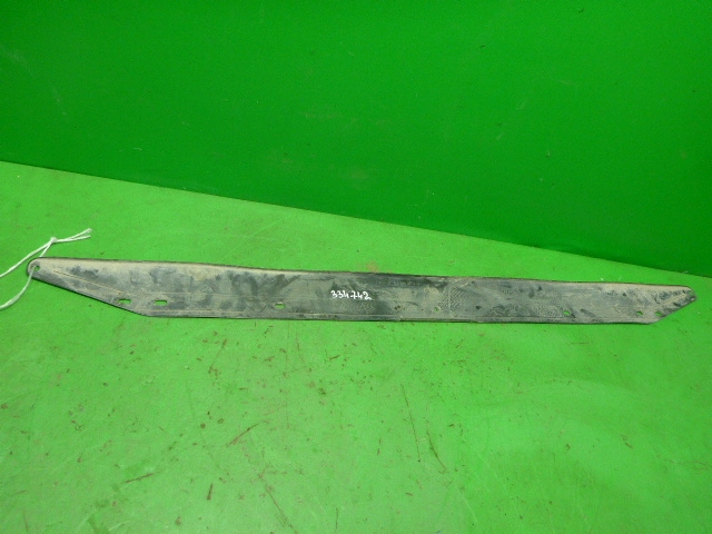 Накладка переднего бампера