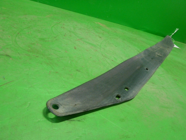 Накладка переднего бампера