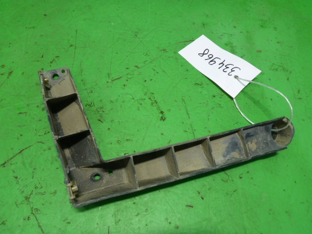 Кронштейн заднего бампера правый