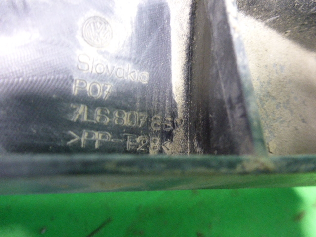 Кронштейн заднего бампера правый