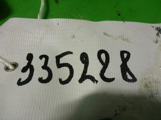 Петля двери передней правой верхняя