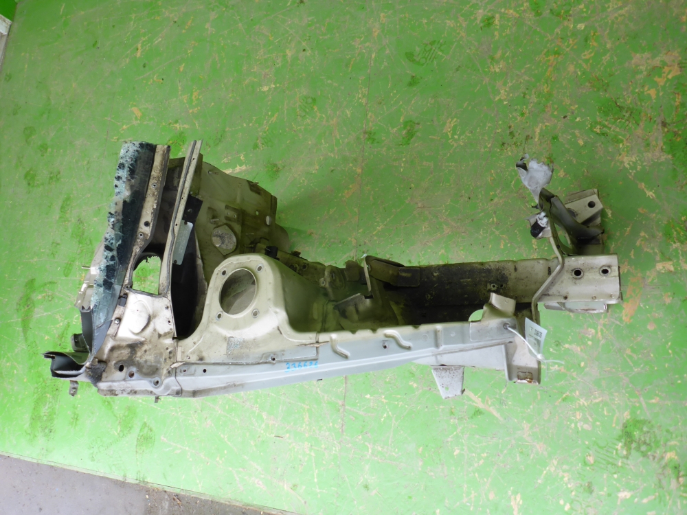 Лонжерон передний правый