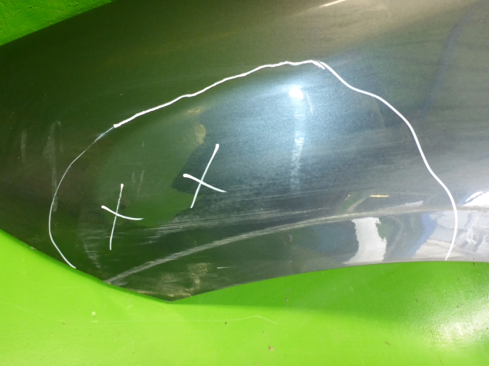 Крыло переднее левое