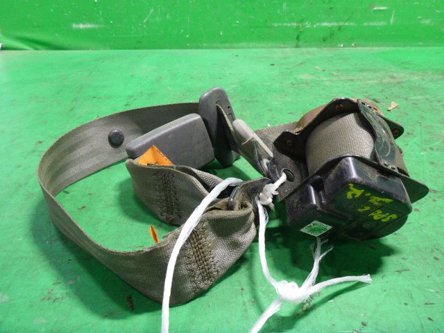 Ремень безопасности