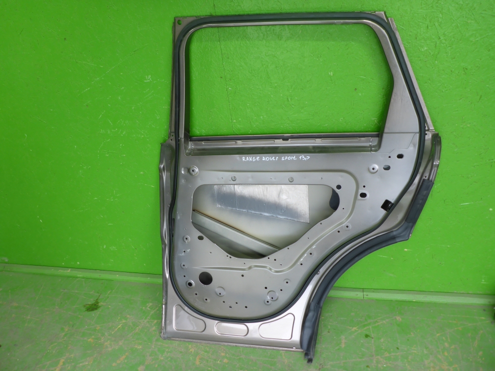 Дверь задняя правая