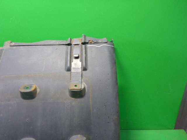 Крыло заднее передняя часть