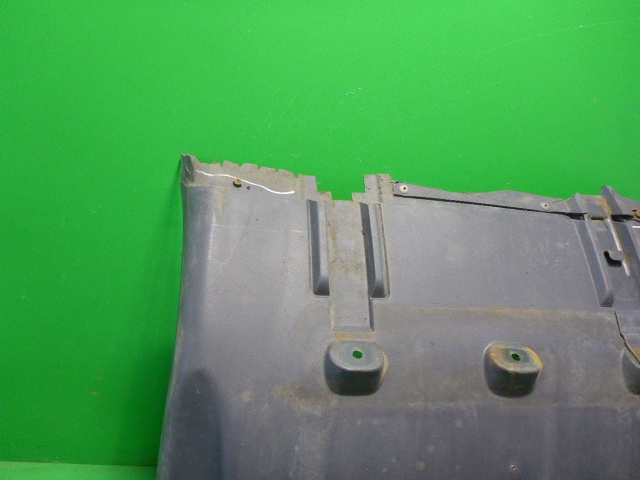 Крыло заднее передняя часть