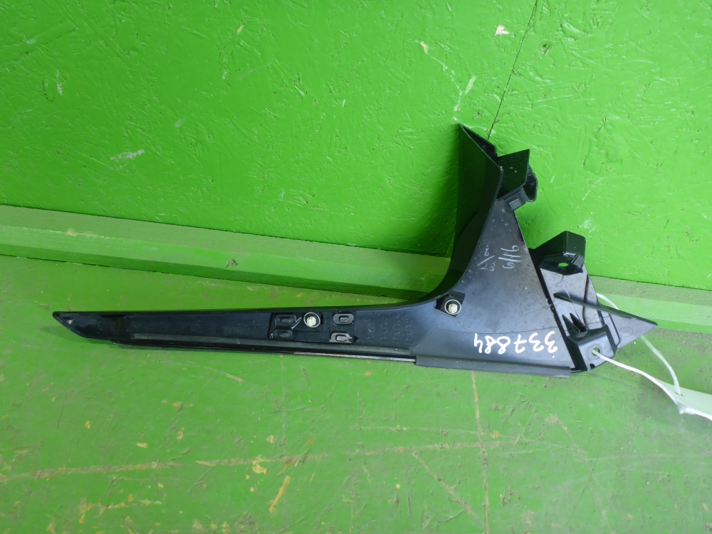 Накладка двери багажника