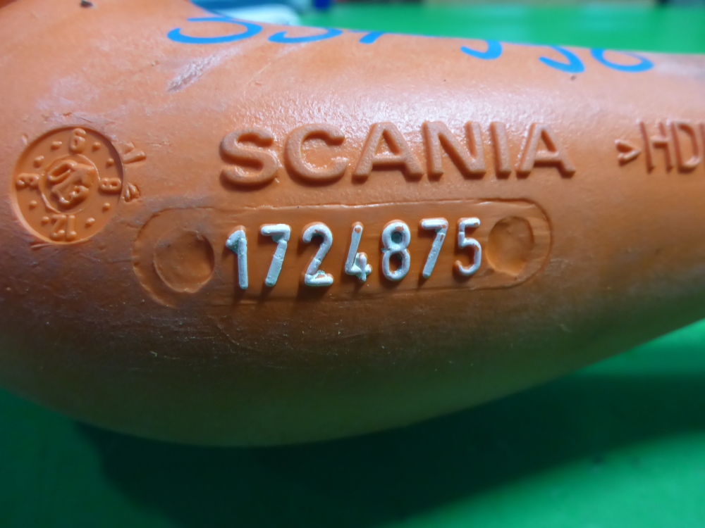Маслозаливная горловина