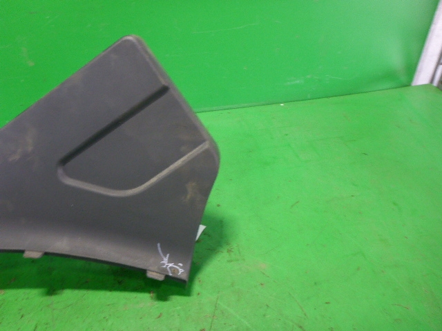 Накладка переднего крыла левого