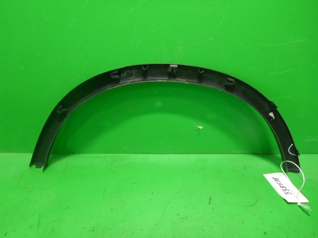 Накладка заднего крыла правого