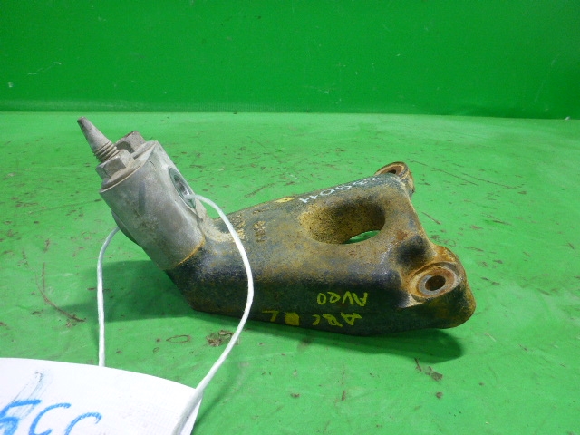 Кронштейн КПП левый