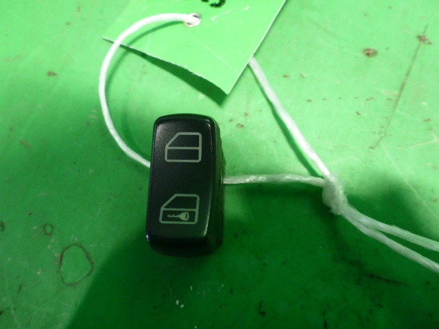 Кнопка центрального замка