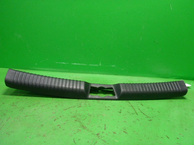 Обшивка багажника