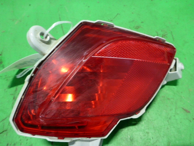 Фонарь задний в бампер левый