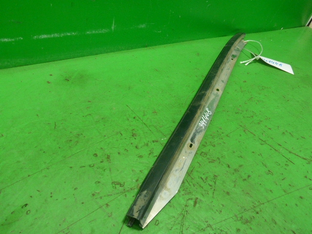 Молдинг лобового стекла