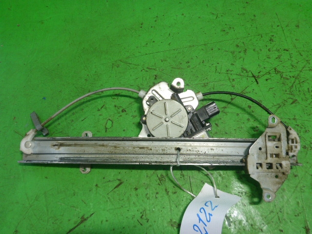 Стеклоподъемник электр. задний правый