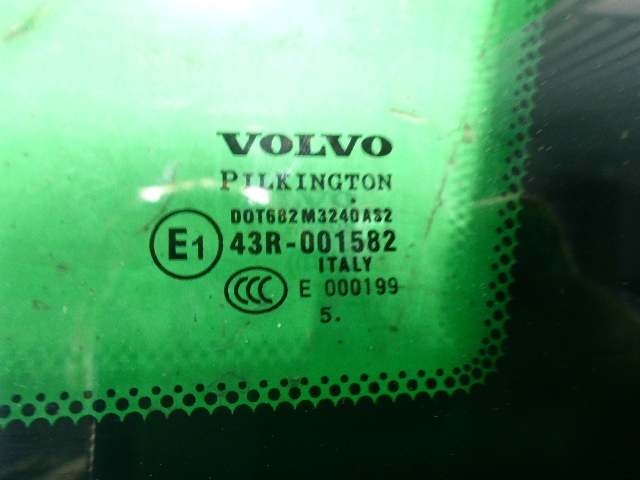 Стекло кузовное глухое правое