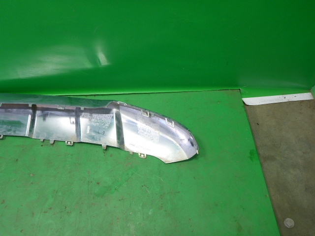 Накладка переднего бампера