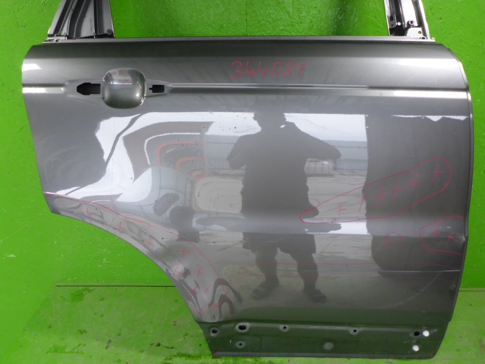 Дверь задняя правая