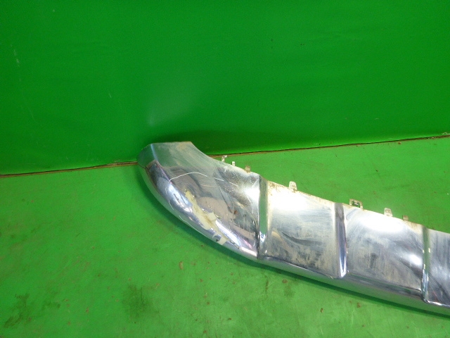 Накладка переднего бампера