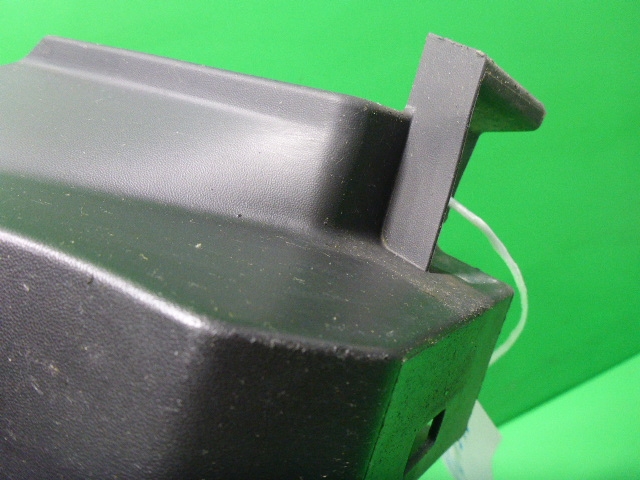 Накладка заднего крыла правого