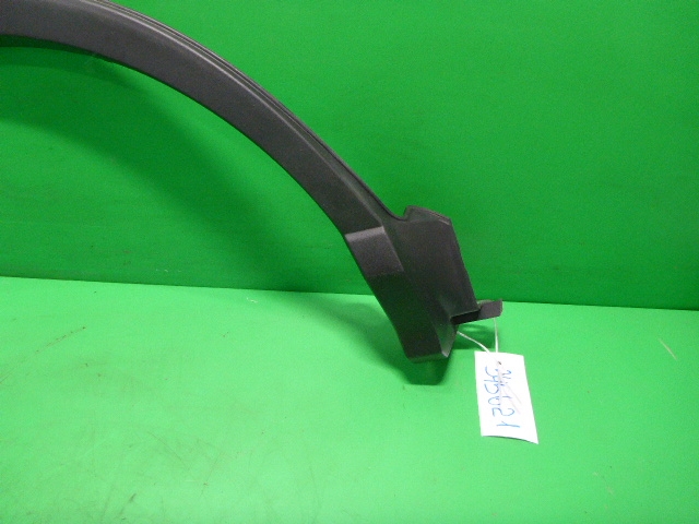 Накладка заднего крыла правого