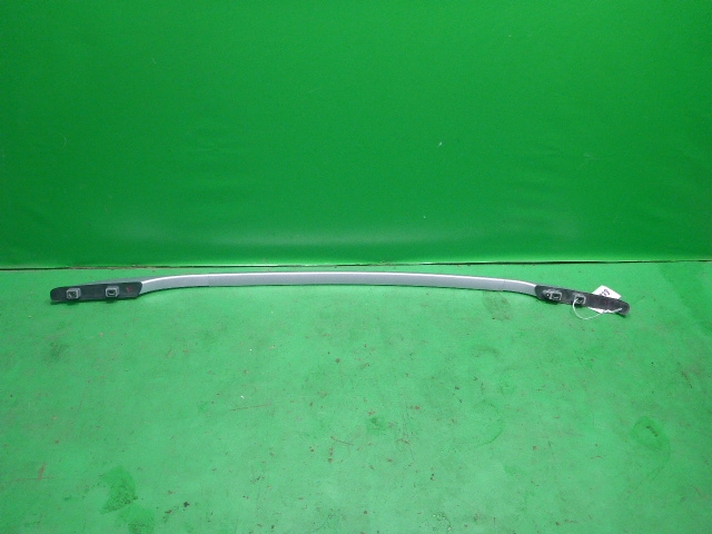 Рейлинг (релинг) левый (планка на крышу)