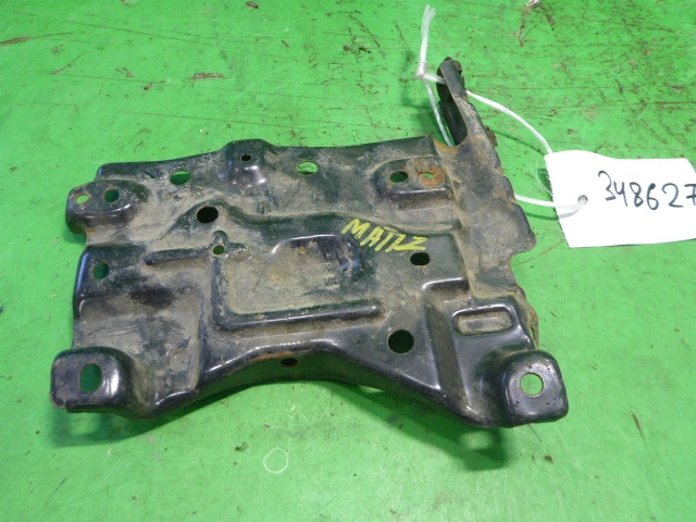 Площадка под аккумулятор (АКБ)