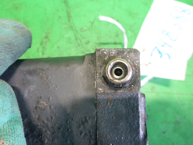 Насос подъема кабины