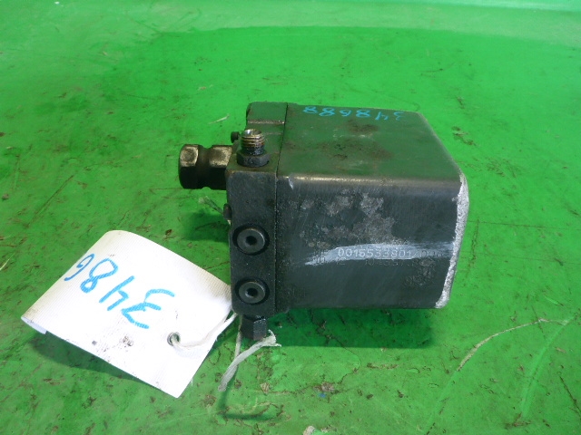 Насос подъема кабины