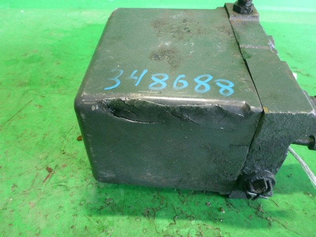 Насос подъема кабины