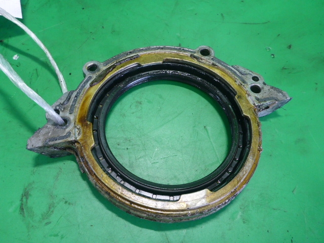 Крышка коленвала задняя