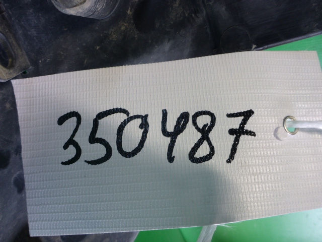 Решетка в бампер центральная