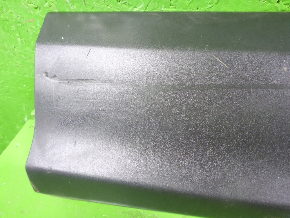 Накладка двери задней правой