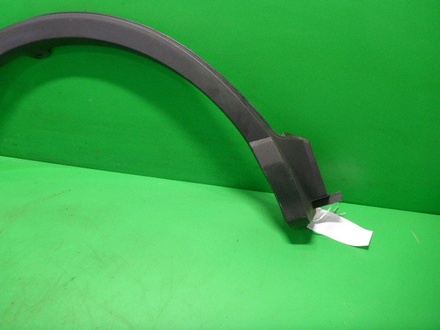 Накладка заднего крыла правого