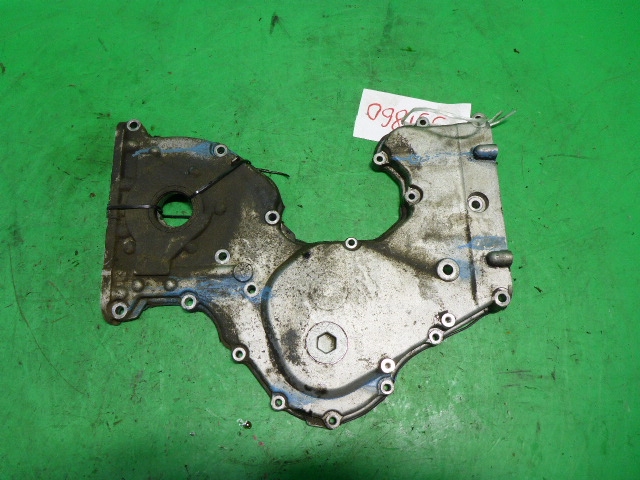 Крышка двигателя передняя