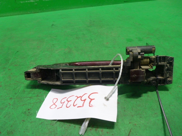 Ручка двери передней наружная правая