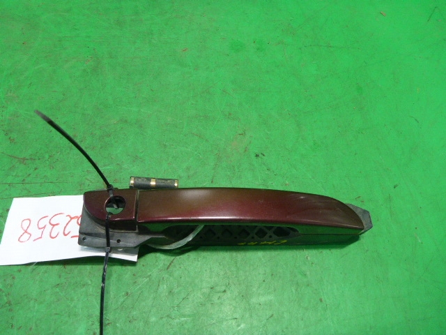 Ручка двери передней наружная правая