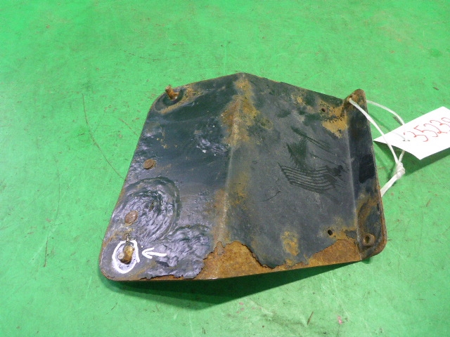 Кронштейн крепления крыла