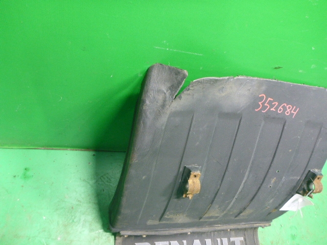 Крыло заднее левое задняя часть