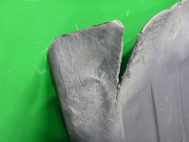 Крыло заднее левое задняя часть